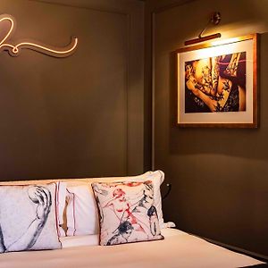 Studio met een King Size Bed